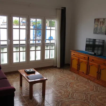 アパート Apartamentos Orzola *