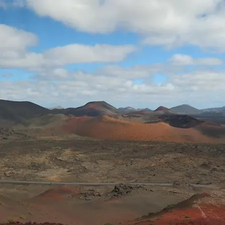 Lägenhet Apartamentos Orzola *